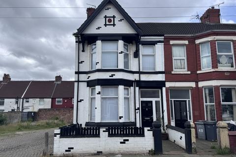 4 bed property, in Brougham Road, £160,000