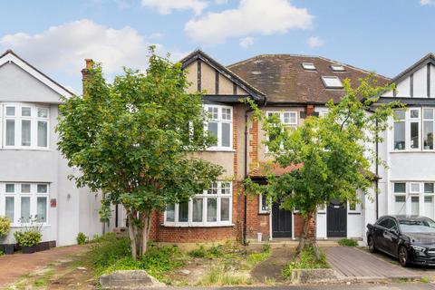4 bed property, in Worple Road, £950,000