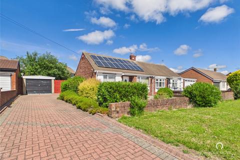 2 bed property, in Bourn Lea, £125,000
