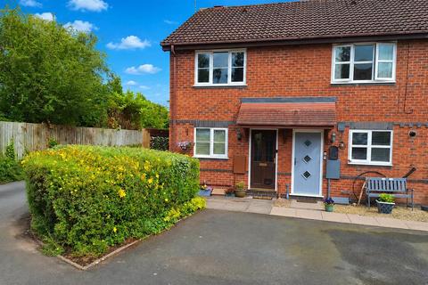 2 bed property, in The Sycamores, £260,000