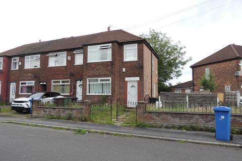 3 bed property, in Briarwood Avenue, £145,000