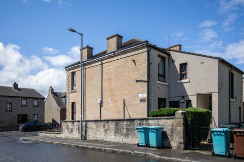 1 bed property, in Pather Street, £63,000