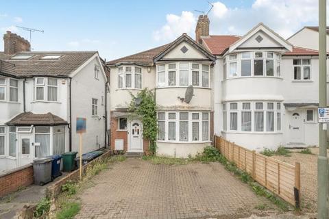 3 bed property, in Page Street, £625,000