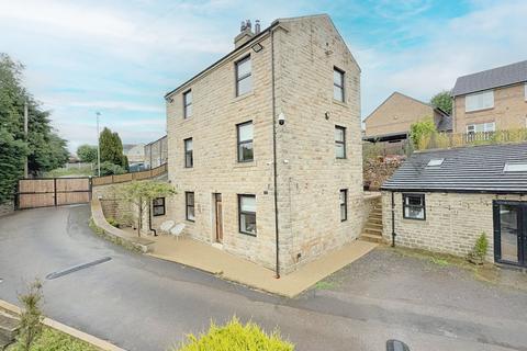 6 bed property, in Chapel Street, £620,000