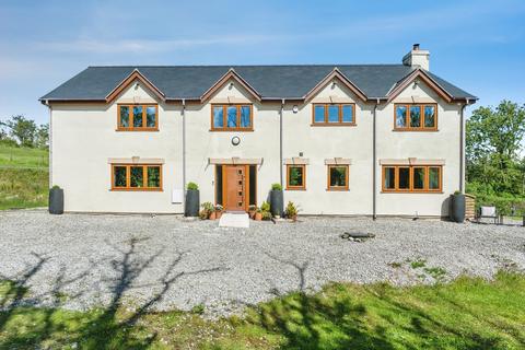 4 bed property, in Pant Du Road, £975,000
