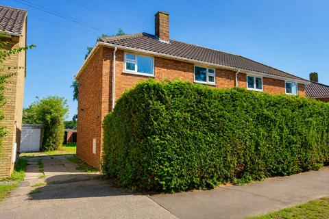 3 bed property, in North Park Avenue, £250,000
