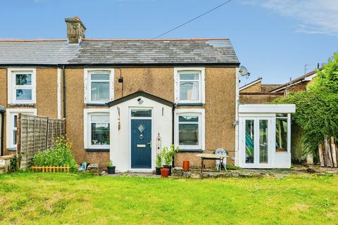 3 bed property, in Felindre Road, £200,000