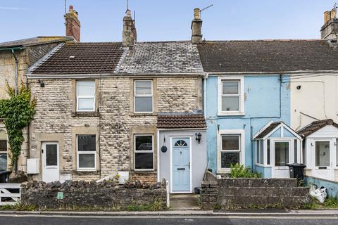 2 bed property, in Chilcompton Road, £230,000