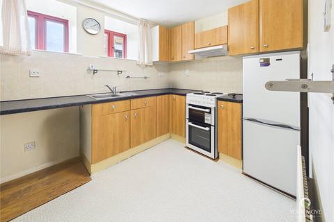 1 bed property, in Cheviot Court, £75,000