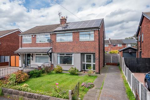 3 bed property, in Buttermere Road, £200,000