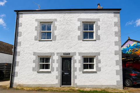 4 bed property, in Trenoweth Meadow, £450,000