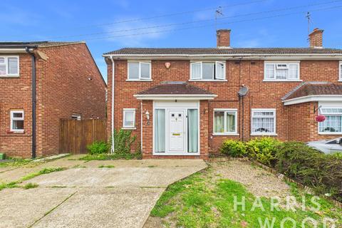 3 bed property, in Acacia Avenue, £315,000