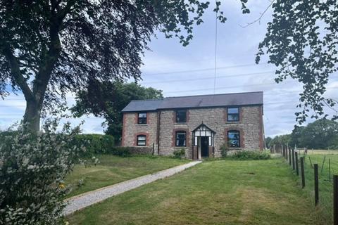 4 bed property, in Bryn Hyfryd, £799,995