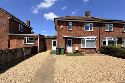 3 bed property, in Sheridan Road, £230,000