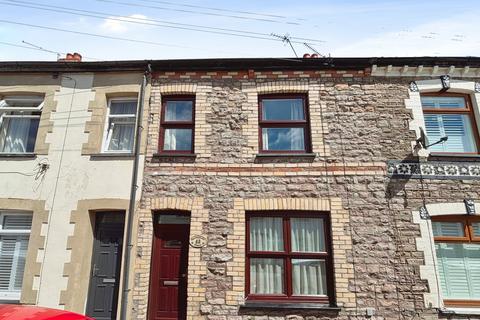 2 bed property, in Springfield Place, £350,000