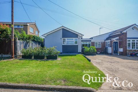 3 bed property, in Geesh Road, £350,000
