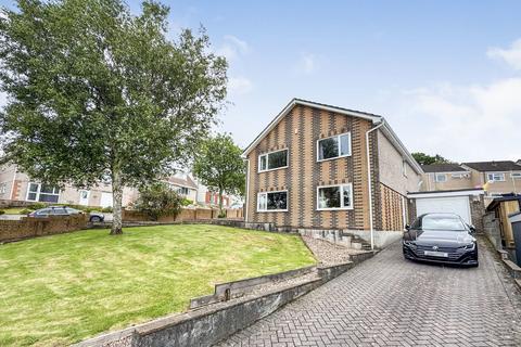 4 bed property, in Tincombe, £450,000
