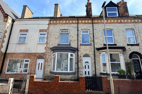 4 bed property, in Rothbury Street, £170,000