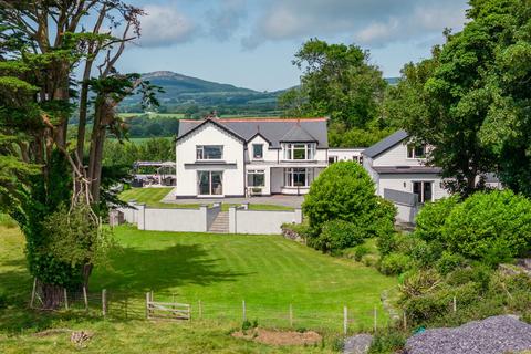 6 bed property, in Pwllheli LL53, £1,000,000