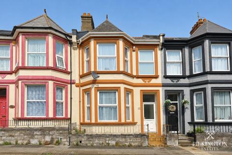 3 bed property, in Plymouth, £280,000