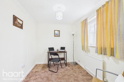 3 bed property, in Ramsay Close, £300,000