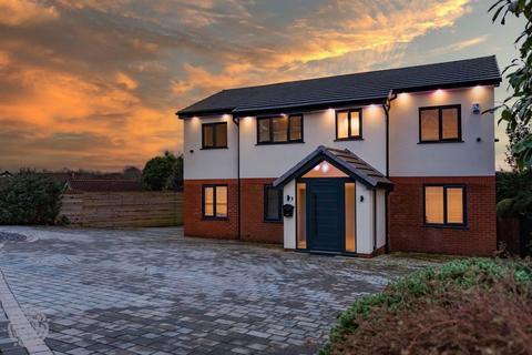4 bed property, in Shoreswood, £595,000