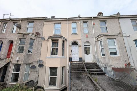 1 bed property, in Percy Terrace, £120,000