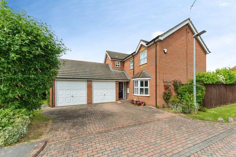 4 bed property, in Lavender Grove, £349,950