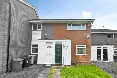 2 bed property, in Hatherleigh Walk, £110,000