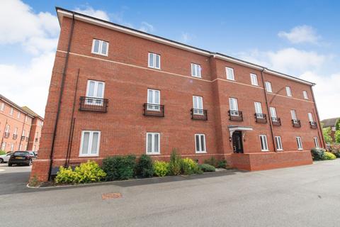 1 bed property, in Beauvais Avenue, £165,000