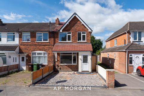 3 bed property, in Shakespeare Road, £345,000
