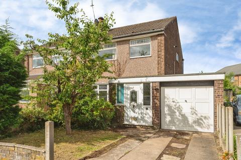 3 bed property, in Wetherby Way, £175,000