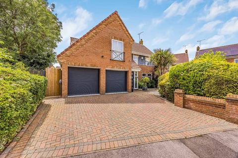 4 bed property, in West End, £629,950