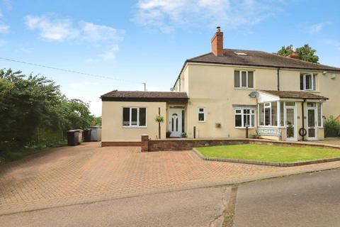 3 bed property, in Malthouse Cottages, £420,000