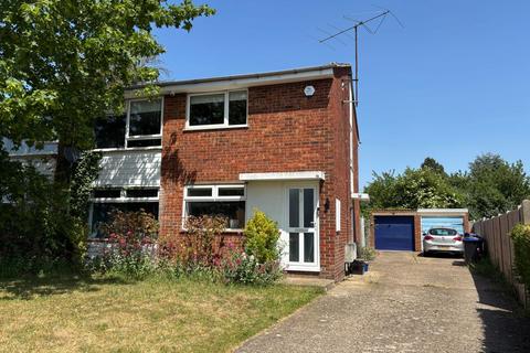 2 bed property, in Halsey Drive, £275,000