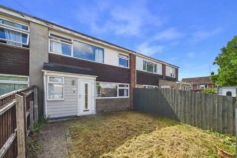 3 bed property, in Churchill Drive, £230,000