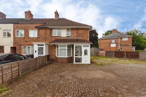 3 bed property, in The Centre Way, £250,000