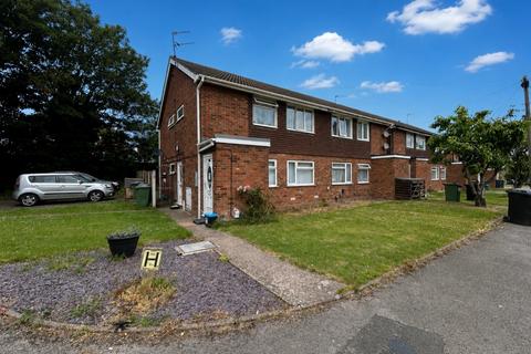 2 bed property, in Brunslow Close, £60,000