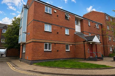 1 bed property, in Trawler Road, £105,000