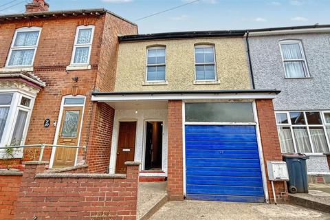 3 bed property, in Bournville Lane, £350,000