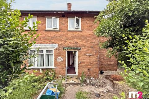 3 bed property, in Corporation Road, £180,000