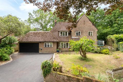 3 bed property, in Martineau Drive, £900,000