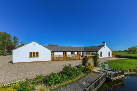 4 bed property, in Bridle Road, £1,350,000