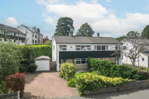 3 bed property, in West Park Road, £450,000