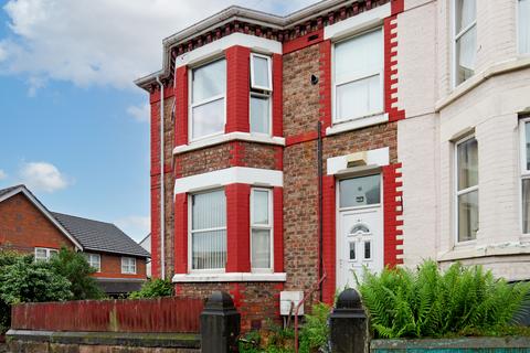3 bed property, in Brattan Road, £105,000