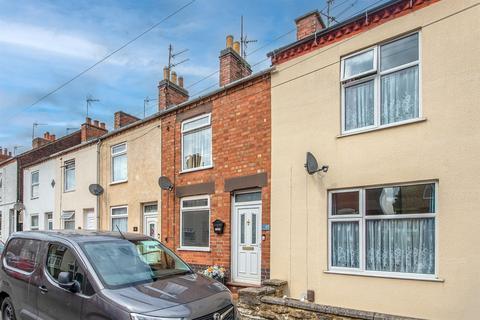 2 bed property, in King Street, £169,995