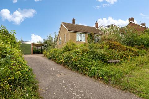 2 bed property, in Clophill Road, £400,000