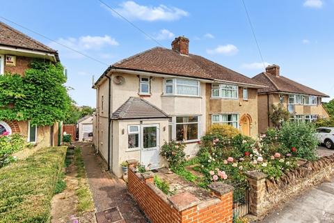3 bed property, in Downside Road, £520,000