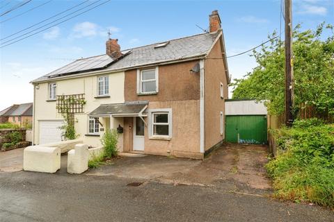 2 bed property, in Rackenford, £160,000