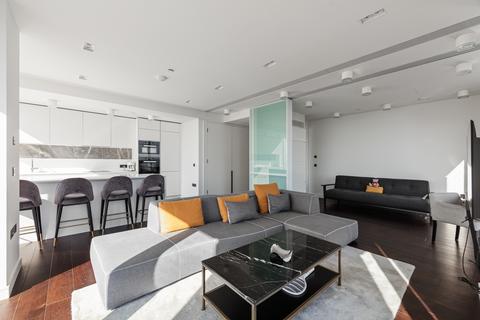 3 bed property, in Casson Square, £2,200,000